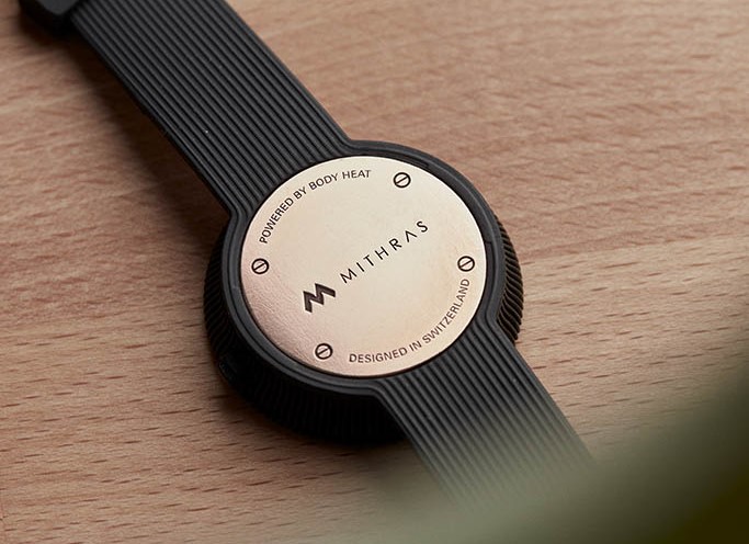 Wo Mithras Technology draufsteht, ist Mithras Technology drin. So auf der Unterseite dieser Uhr.
